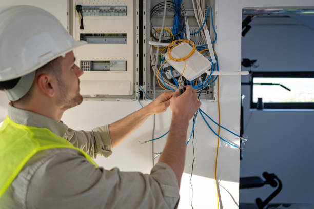 Best Electrical Troubleshooting Services  in Middleburg Heights, OH